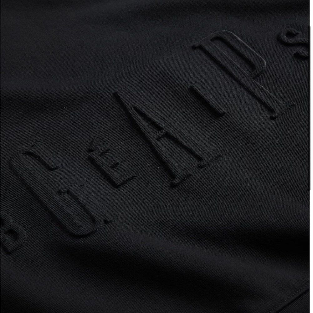 Gap x Beis Heavyweight Travel Hoodie
Black small NWT - Picture 10 of 10